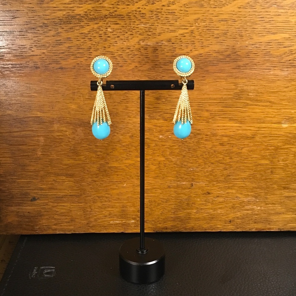 Avon Azurene Dangle Earrings